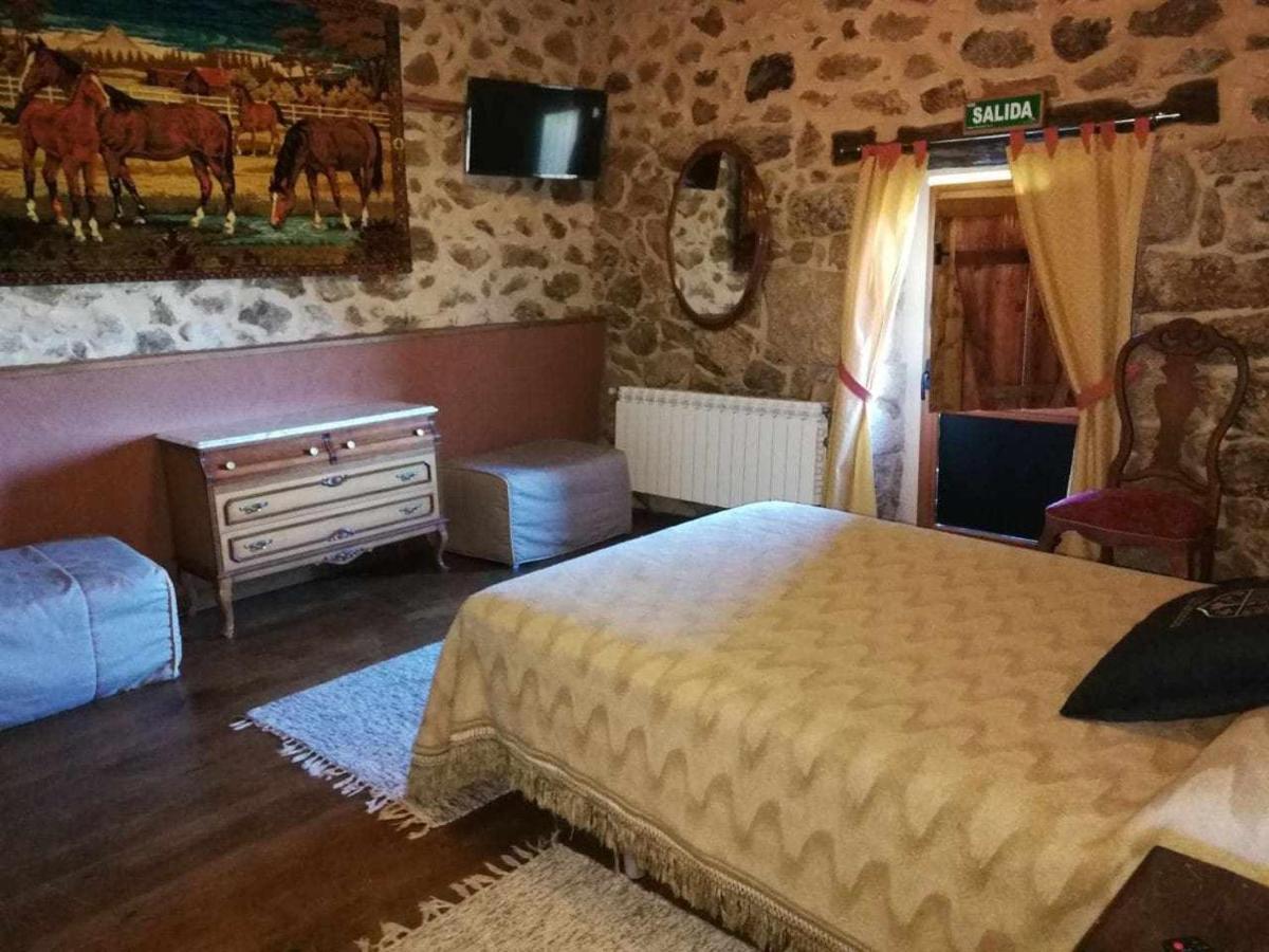Готель Alcazar Milmanda Екстер'єр фото